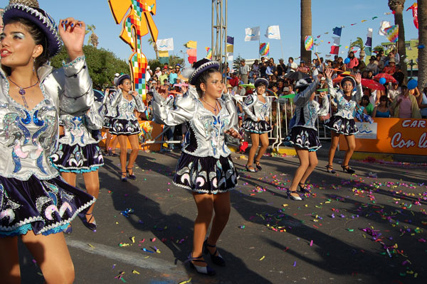 Finaliz multitudinario Carnaval Andino en Arica