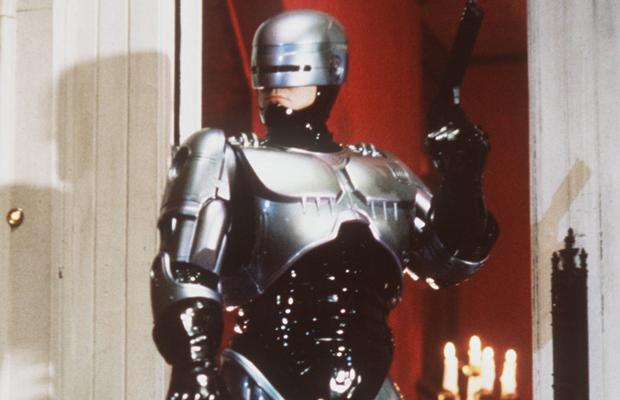 Plans for a statue honoring RoboCop, the half-man, half-machine crimefighter of the 1987 movie, are moving ahead after a group of Detroit artists and entrepreneurs raised more than $50,000 via Facebook and an online fund-raising site.