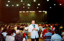 Выступление в Польше в 1992 году (Photo from http://www.kashpirovskiy.com)