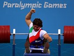 Majid Farzin lifts for gold