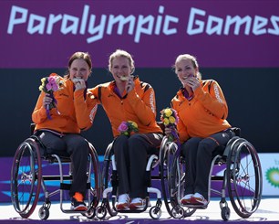 The Netherlands take gold, silver and bronze in the women's Singles