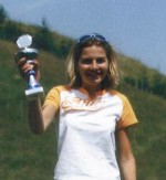 Foto Heidi Roth: 1. Platz beim Internationalen Sommer-Mattenskispringen in Isny am 30.06.2002