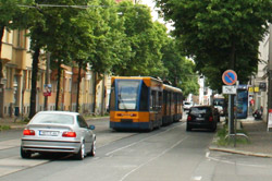 Straßenbahn in der Gorkistraße.