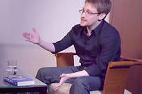 Edward Snowden en décembre 2016, durant son entretien avec Larry Lessig et Birgitta Jónsdóttir. ©Flore Vasseur