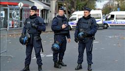 Paris attacks: France conducts new raids